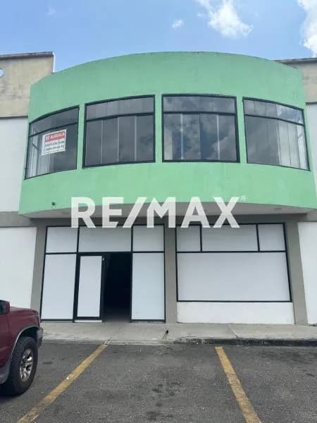 Excelente local en alquiler ubicado en Av. Páez