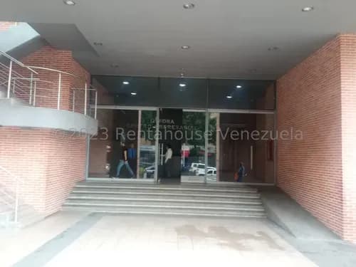 Oficina En Alquiler, Los Dos Caminos #24-5771