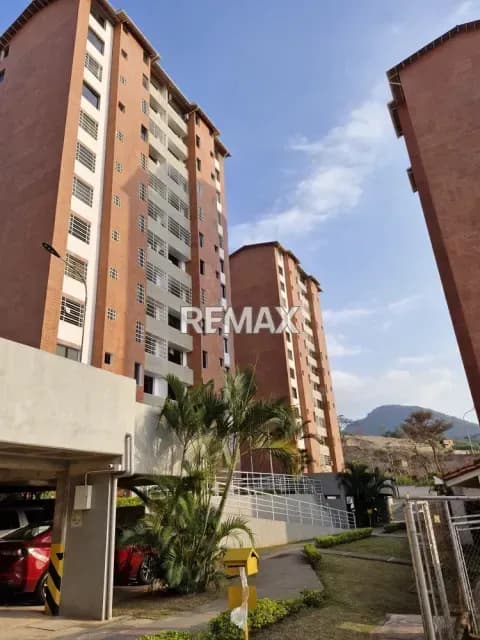Apartamento ubicado en el piso 10 torre Serrania, avenida 19 de abril,
