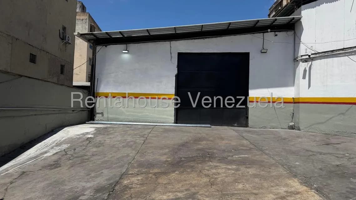 Comercial (Galpon - Deposito) en Venta en Bello Monte, Distrito Metropolitano