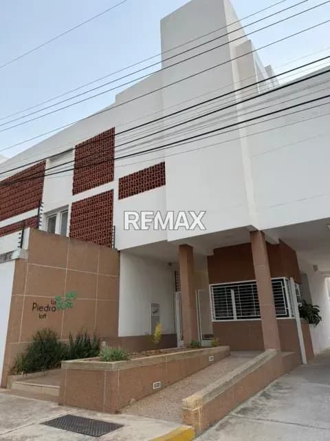 Apartamento en Residencias La Piedra Loft, Delicias. En Alquiler