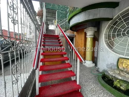 Venta Casa Comercial Tipo Clínica Con Quirófano Y Casa Adicional De Dos Niveles Centro Barquisimeto Asesora Mehilyn Perez