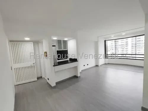Diseño Moderno Y Un Ambiente Acogedor En Este Apartamento Totalmente Remodelado Dentro De Una Urbanización Prestigiosa - Los Palos Grandes - Luis Gomez - Mls #26-20442