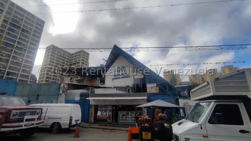 Comercial (Local Comercial) en Venta en Caricuao, Distrito Metropolitano