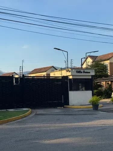 (gb989) En Venta Town Houses En Villa Orense Naguanagua