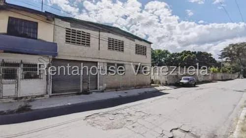 En Alquiler Un Amplio Galpón Comercial Ubicado En Yagua Guacara (#25-14843) Ideal Para Empresas De Diversas Actividades Comerciales E Industriales Como Logística, Almacenamiento O Producción.