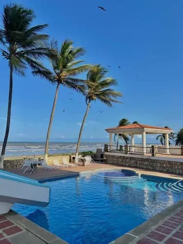En Venta Hermoso Apartamento En Tucacas, Residencias Agua Vista 2* 46m2 1 Habitación 2 Baños 1 Puesto De Estacionamiento Techado Aire Acondicionado Central Maletero A Pocos Metros Del Mar. An