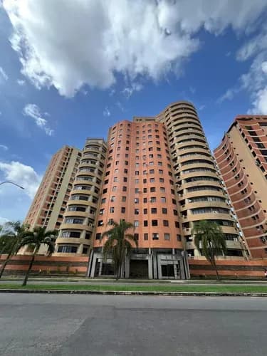 Anthony Ofrece Apartamento En Res Ramsés Ii (solo Clientes) Mc-hc