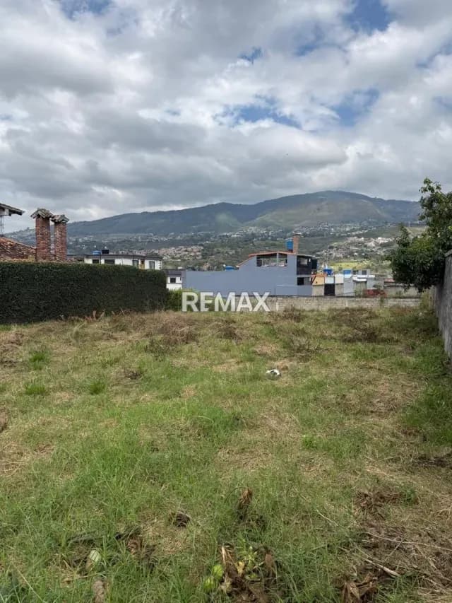 VENTA DE TERRENO EN URB VALLE ARRIBA CONTRY