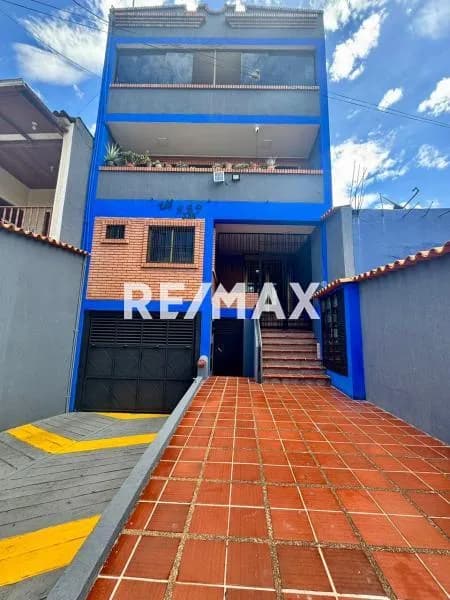 ALQUILER DE LOCAL COMERCIAL A PIE DE CALLE BARRIO SUCRE