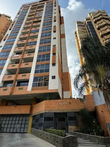 Apartamento En Alquiler: Trigaleña Alta Res. Aspen M-ind