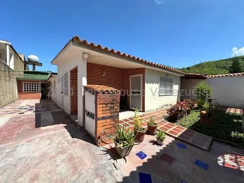 Hermosa Casa En Venta En Valle Fresco Turmero Lista Para Mudarse Area Social Estef 25-1500