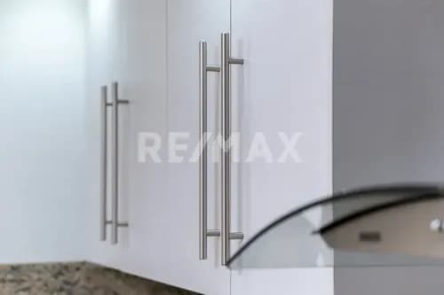 En Venta Apartamento Res San Francisco, San Diego. Apartamento De 85 M2 En San Diego, Sector Seminario. 3 Habitaciones 2 Baños 2 Estacionamientos. An
