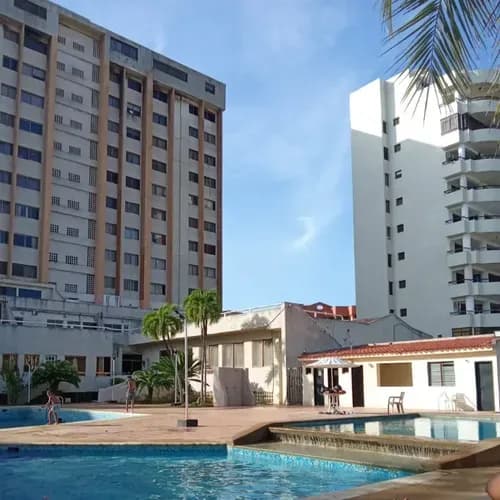 Isla De Margarita, Alquiler Apto 184 M2 En Costa Azul Piso 1 Tipo Aparto/quinta, Frente A La Piscina, Con Una Hermosa Terraza. Y Vista Abierta
