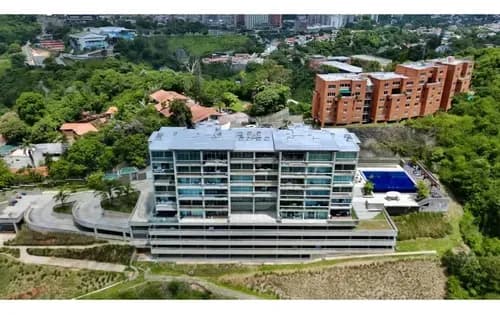 Apartameto De Nueva Data Con Vista Al Avila, Santa Fe Sur, 140 Mts