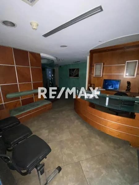 Oficina en Venta C. C. Macaracuay Plaza (PISO 2) 230MT2