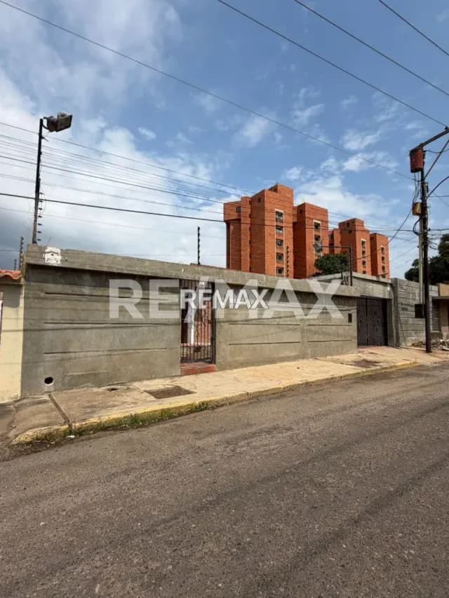 CASA EN VENTA SECTOR PUEBLO NUEVO MARACAIBO