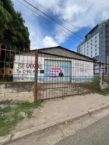 Galpon En Venta En Mañongo Frente A Dunas Ls