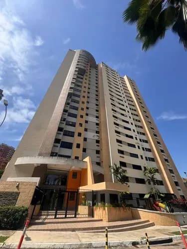 Fernando & Yosmar Alquila Apartamento En Urb, Valle Blanco Edificio Estratosfera . Sólo Clientes