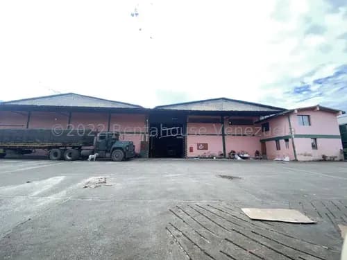 # Rafael Gamarra Ofrece, En Venta Galpon, 2f7859, En Barquisimeto Zona Iii, Con Mas De 3.000m2, En Optimas Condiciones, Con Todo Lo Basico Para Su Desarrollo.