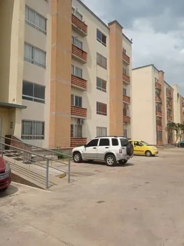 Ofrece En Venta Apartamento En Resd Valles Del Nogal San Diego Piso 4 59 Mts2 1 Hab Pcpal Con Vestier Y Baño 1 Hab Auxiliar B