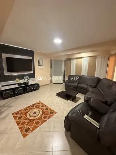 Hermosa Casa Laguna Paraíso
