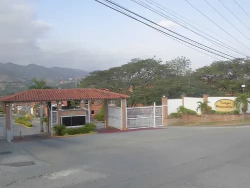 Vendo Bello Townhouse De 125 M2. 3 Habitaciones Y 3 Baños En Terrazas De Buenaventura Ii.