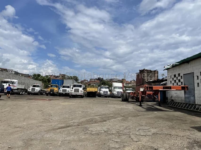 Terreno (Comercial) en Venta en Ezequiel Zamora, Vargas