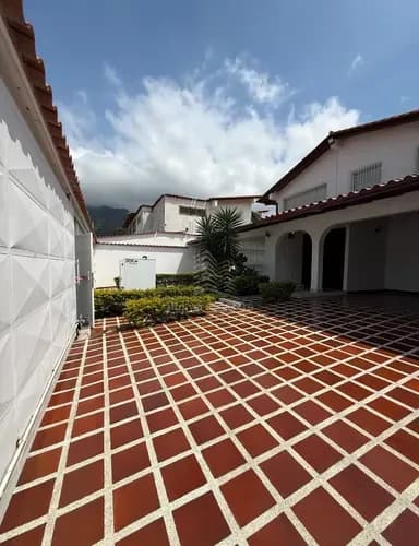 Se Vende Exclusiva Casa En Urb La Mara En La Ciudad De Merida-venezuela . Codigo: B&c0-79
