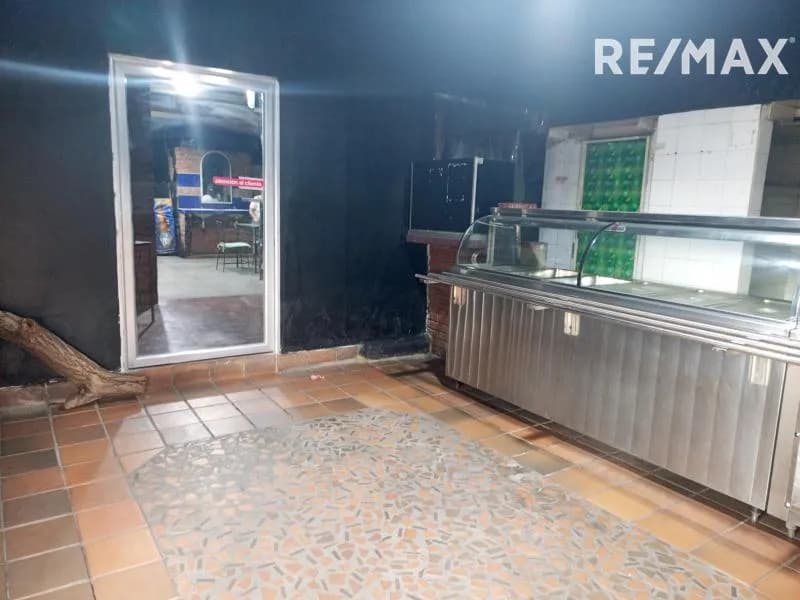 Local en Alquiler para Restaurant Plata 1 frente al terminal