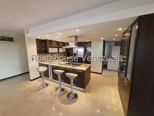Jean Pavon Tiene En Venta Bello Apartamento Duplex De 174 Mt2 En El Este Barquisimeto Lara 26-16345