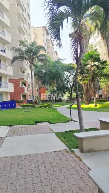 SE ALQUILA APARTAMENTO OESTE