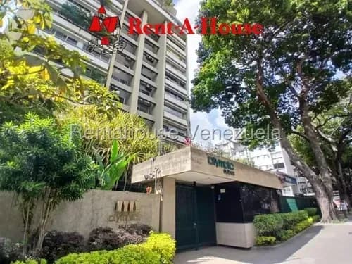 Apartamento En Alquiler En Altamira 26-8515
