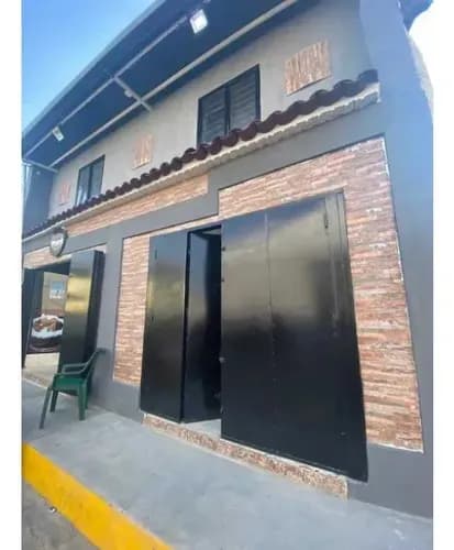 Local Comercial En Santa Rosa. Punto Comercial. Av Las Ferias