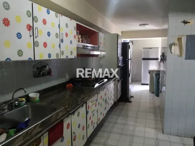Joyas de Altura: Duplex de 223m² con Vista Panorámica Única y Seguridad de Alto Nivel