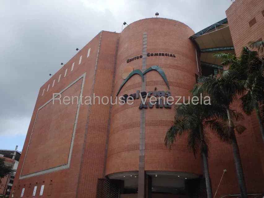 Comercial (Local Comercial) en Alquiler en San Bernardino, Distrito Metropolitano