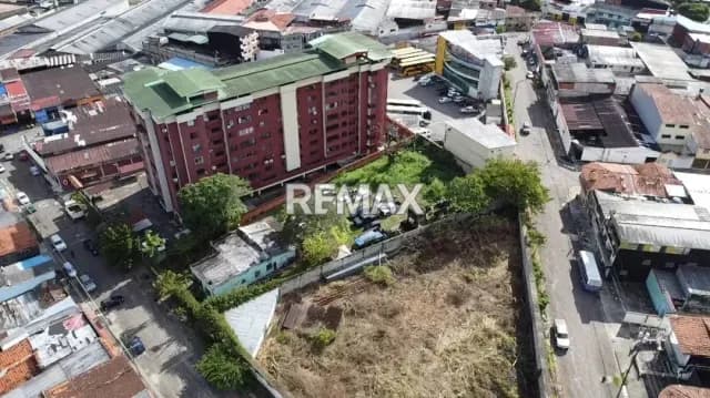 *Terreno en venta en el Barrio el Carmen, Calle 3 N° 10-105*
