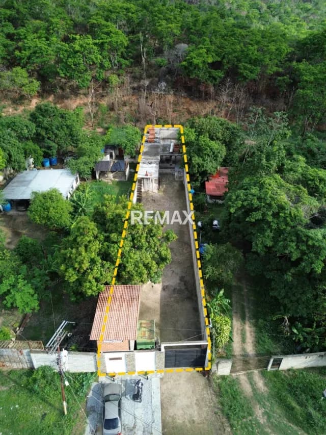 Terreno en venta con proyecto ideal para residencia estudiantil Sector el Polvero, San Diego, Carabobo