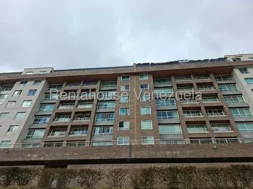 Impecable Apartamento En Alquiler, Totalmente Amoblado Descubra El Privilegio De Vivir En Uno De Los Urbanismos Más Seguros Y Exclusivos En Escampadero Mls #26-16028