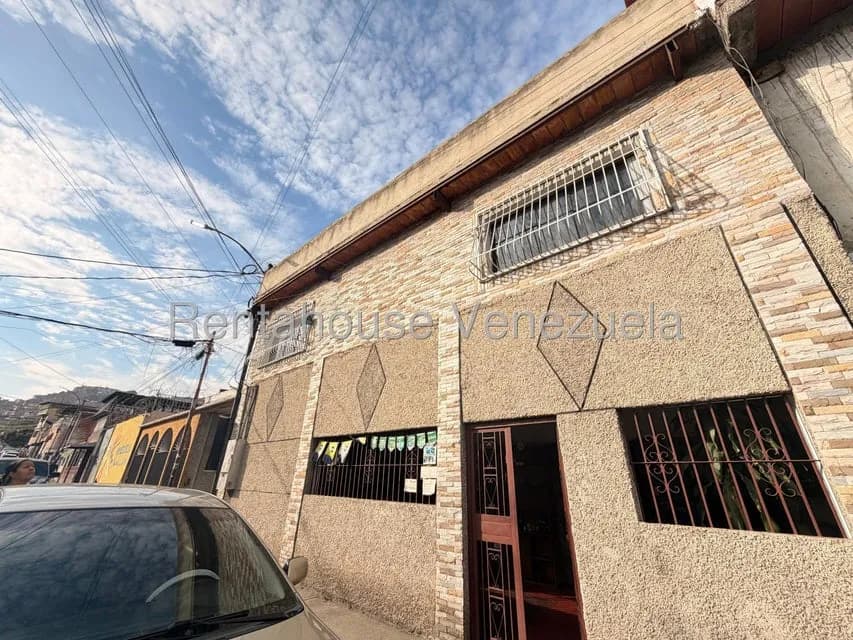 Casa (Multipes Niveles) en Venta en San Martin, Distrito Metropolitano