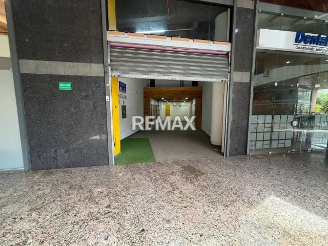 Alquiler de local comercial 86m², en la Lagunita