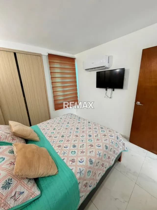 EN VENTA CASA COMPLETAMENTE REMODELADA MODERNA CON ACABADOS DE LUJO EN CONJUNTO CASAS DEL MAR