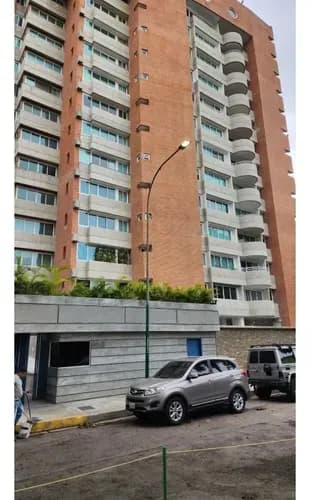 Alquiler De Apartamento En El Rosal Res. 801 De 80,41m2