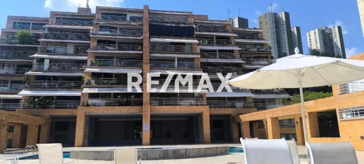 APARTAMENTO EN VENTA EN LOS SAMANES