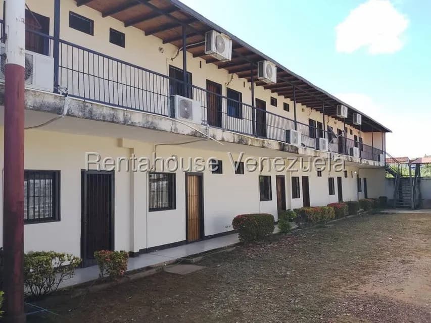 Comercial (Edificio) en Venta en La Arboleda, Guarico