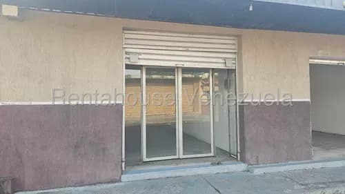 Local Comercial En Alquiler En El Centro De Acarigua. Sf #26-10810