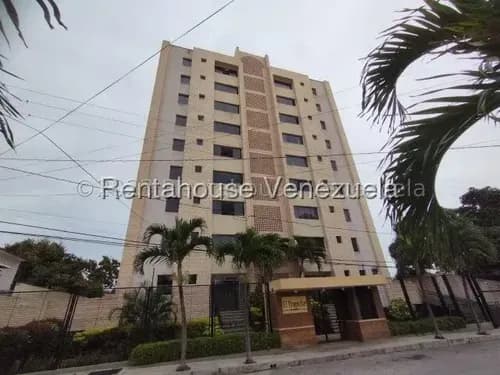 Raíza Suárez Alquila 2 6 1 8 2 1 7 Excelente Apartamento Amoblado, Nevera, Cocina, Lavadora, Calentador, Aa Integral, Internet, Tv Por Cable, Camas, Ventanas Panorámicas, Centro Barquisimeto