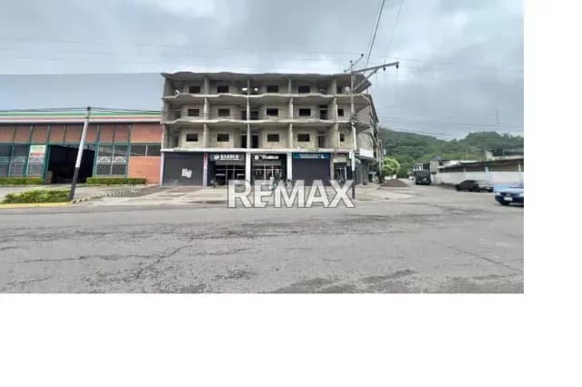 Edificio la Primavera II ubicado en esquina de entrada del sector barrio sucre, de la Fría, municipio garcía de hevia Apartamento N°1 (A-1)