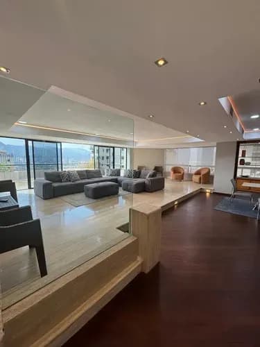 Venta Majestuoso Penthouse Amoblado Con Terraza Y 6 Puestos De Estacionamiento Residencias Vulcano, Urb. El Bosque