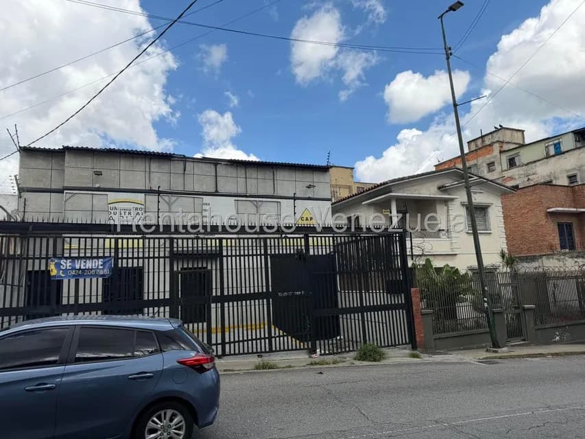 Comercial (Local Comercial) en Venta en Mariperez, Distrito Metropolitano